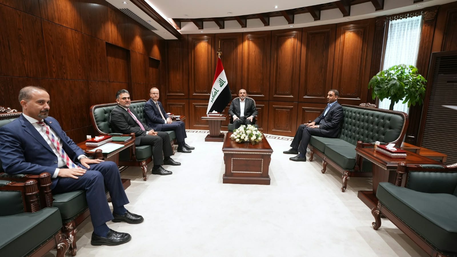 فيحان يبحث مع السفير الفنلندي تعزيز التعاون الاقتصادي والاستثماري والبرلماني