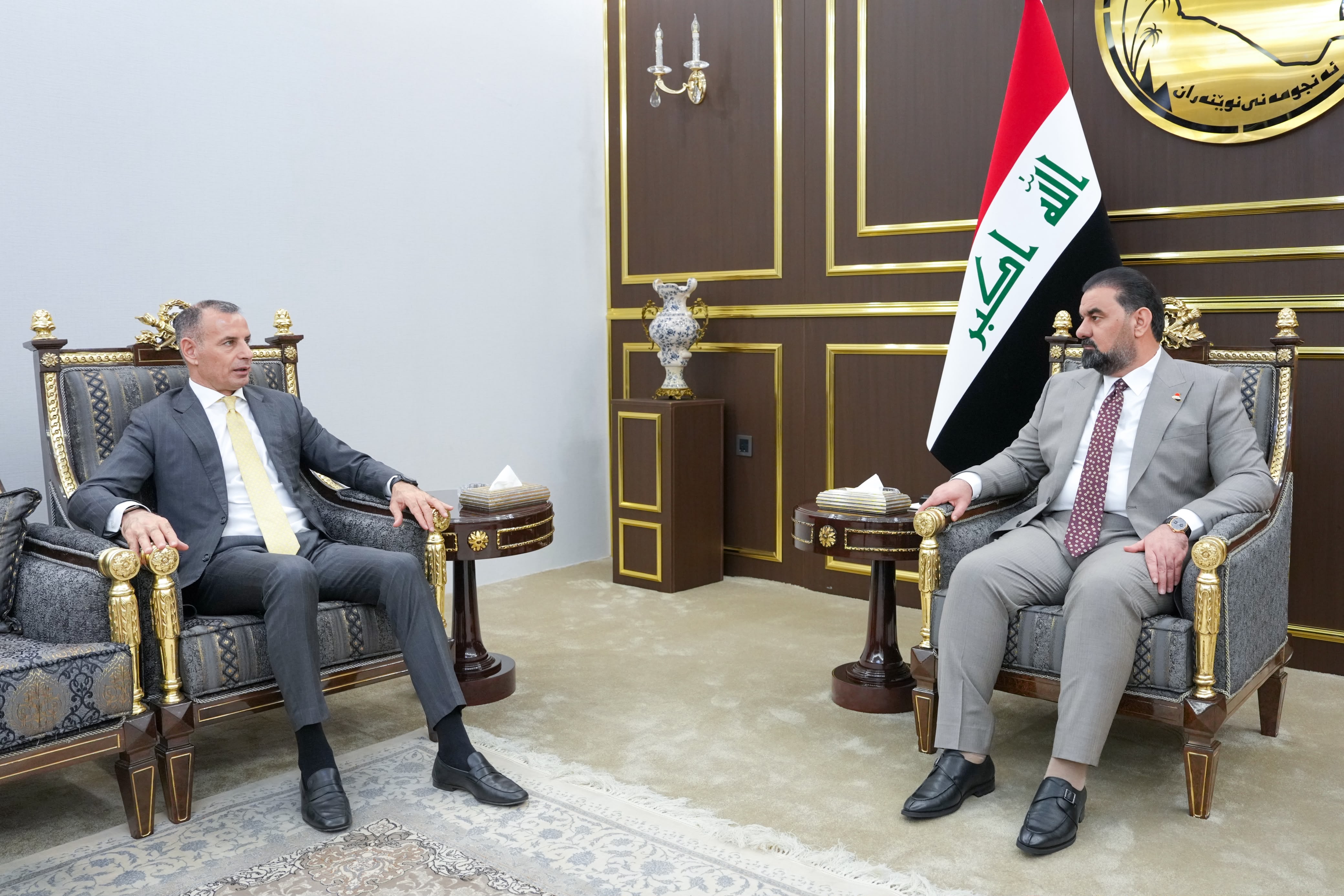 الحلبوسي يؤكد أهمية دور البعثات الدبلوماسية العراقية في توثيق العلاقات مع الدول الصديقة
