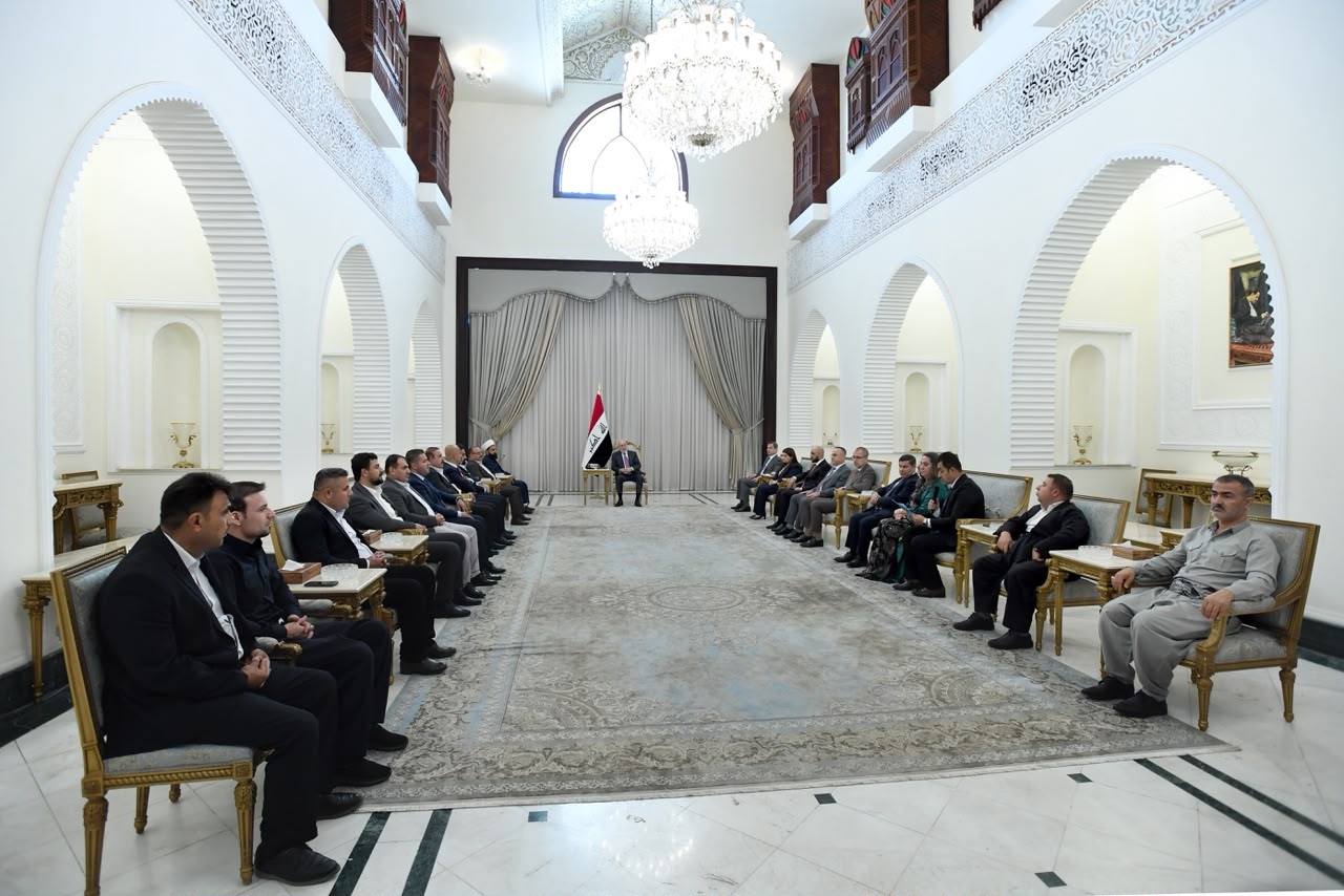 رئيس الجمهورية  يؤكد  ضرورة إنصاف عوائل المؤنلفين وحفظ حقوقها 