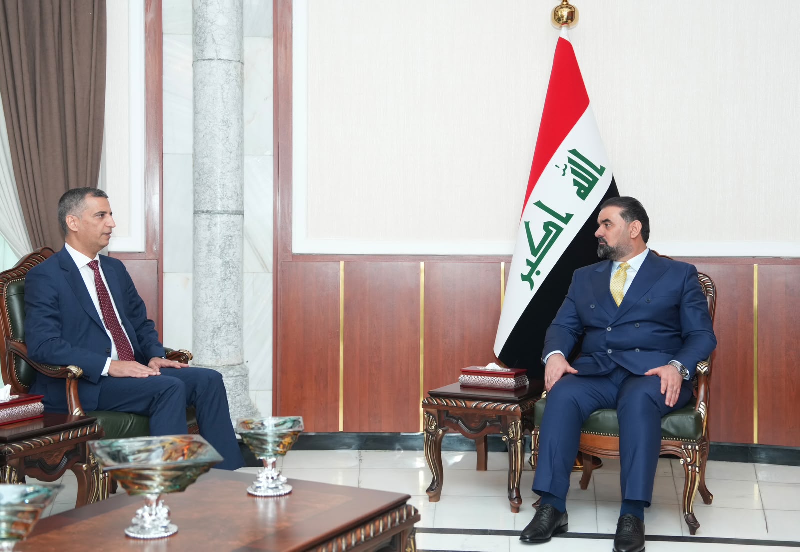 الحلبوسي يناقش مع محافظ البنك المركزي الملفات المرتبطة بالسياسة النقدية والقطاع المصرفي