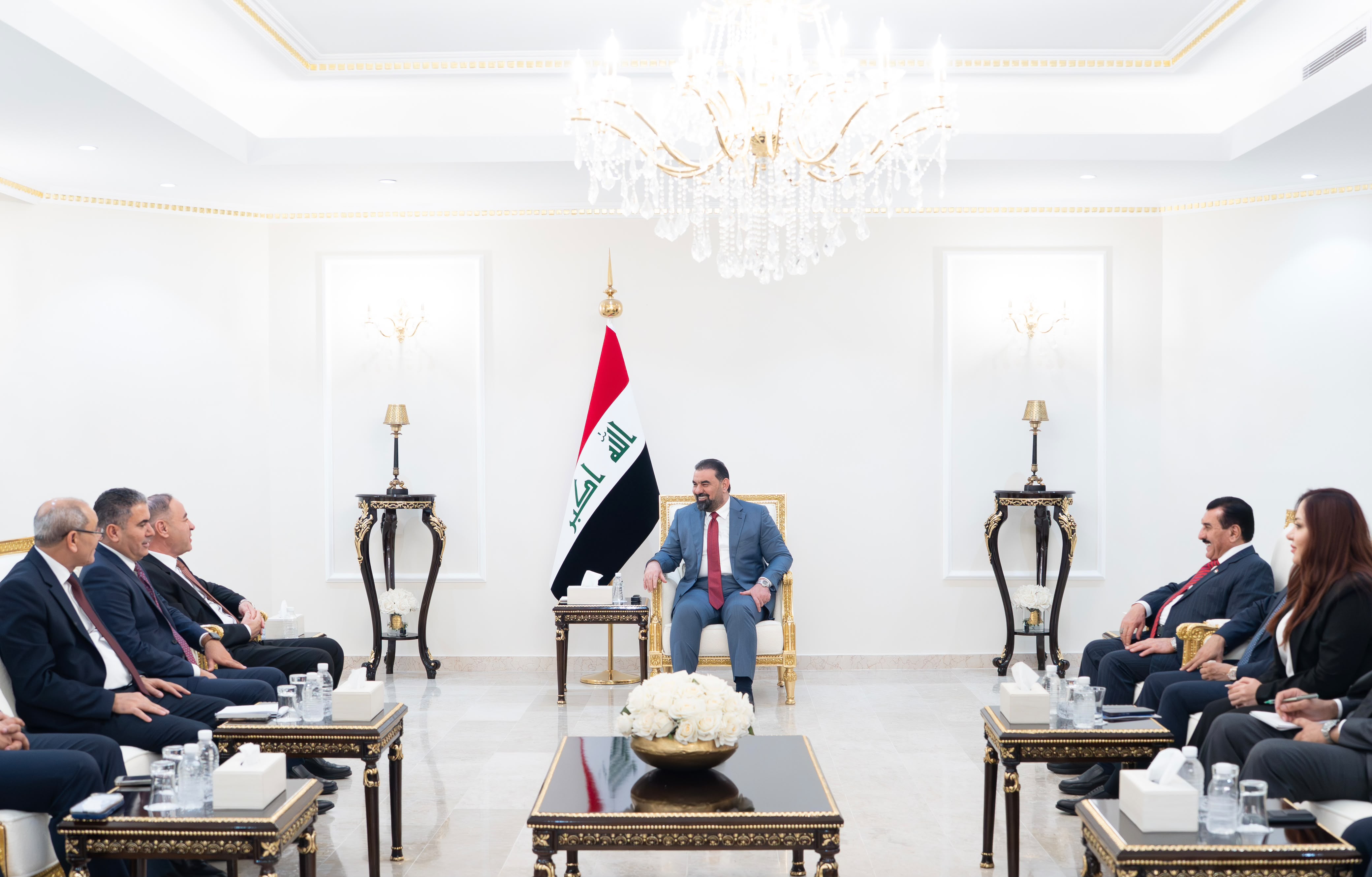 رئيس مجلس النواب يبحث مع المبعوث الرسمي لدولة ليبيا تعزيز العلاقات الثنائية 